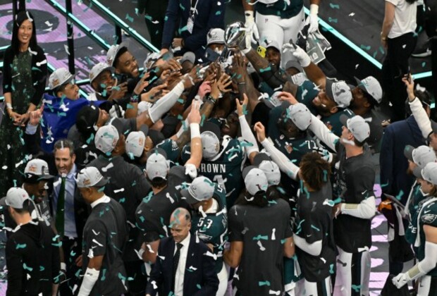 Super Bowl: Philadelphia Eagles' deny Kansas City Chiefs hat-trick of titles