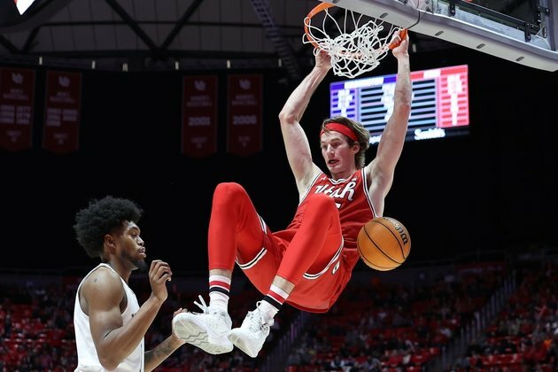 Branden Carlson leads surprising Utah against Oregon State