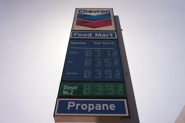 Feature: Californians grappling with soaring gas prices, rising discontent