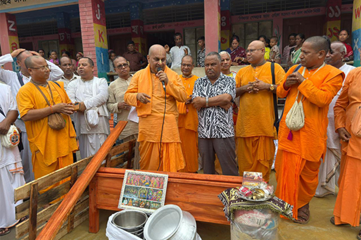 ISKCON provides aid to Hindu families affected by attacks in Bangladesh