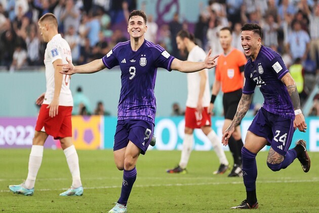 "We always want to be crowned champions": Argentina's Alvarez seeks back-to-back FIFA World Cup glory