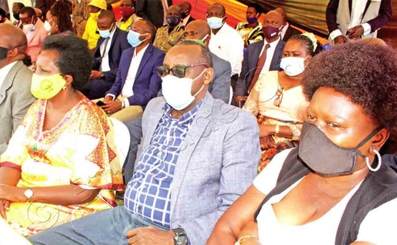 Abakulembeze ba Rwampara ku mukolo. Abakulembeze ba Rwampara ku mukolo.