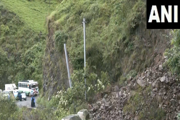 Shimla-Sunni-Karsog Highway blocked after downpour in Himachal, commuters stranded