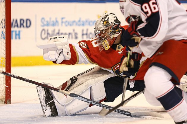 Panthers G Spencer Knight beats Jackets in debut