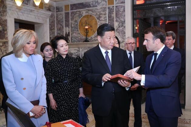 Why Xi values books in bridging cultures