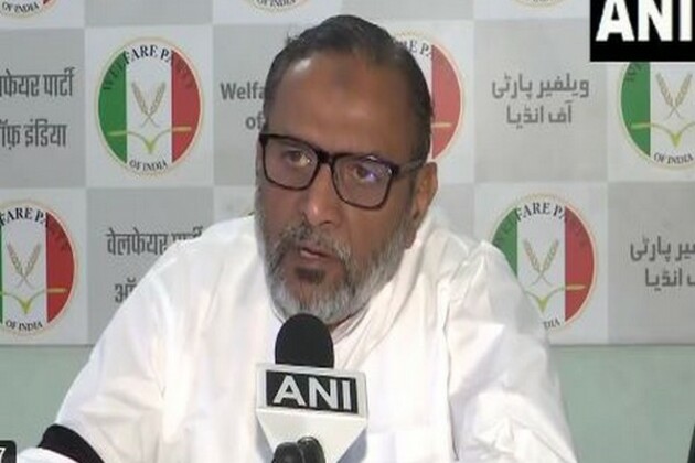 "Community is against this bill": AIMPLB's Ilyas on Muslims wearing black armbands, protest against Waqf Bill