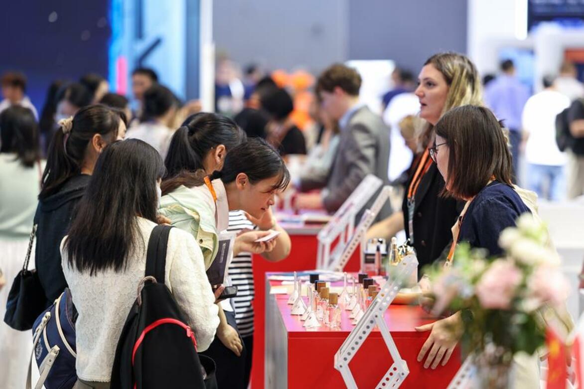 China's consumer spending grows at faster pace on policy support