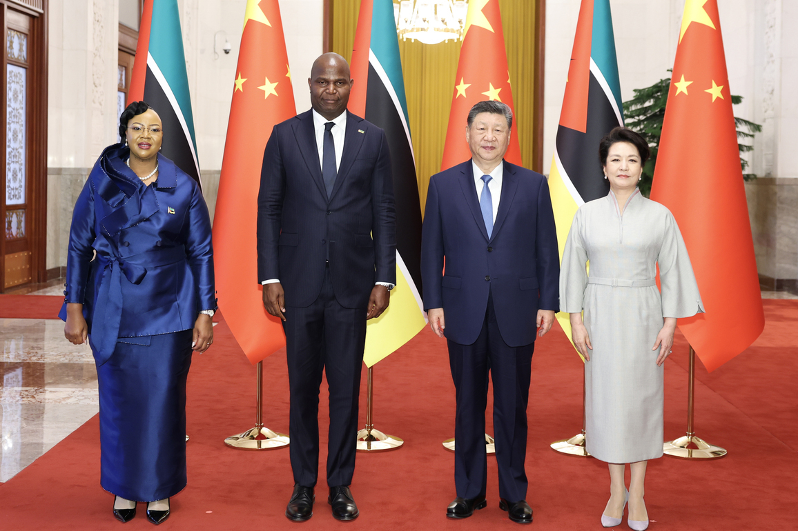 CHINA-BEIJING-XI JINPING-MOZAMBICAN PRESIDENT-TALKS (CN)