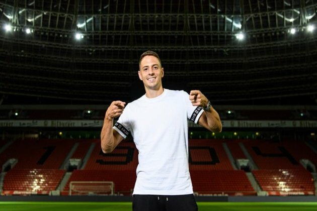 Santiago Arias joins Bayer Leverkusen on season-long loan