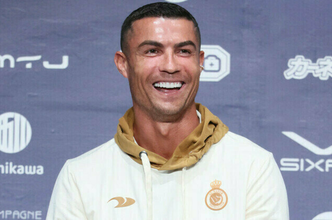 Cristiano Ronaldo becomes footballs first billionaire  Bloomberg