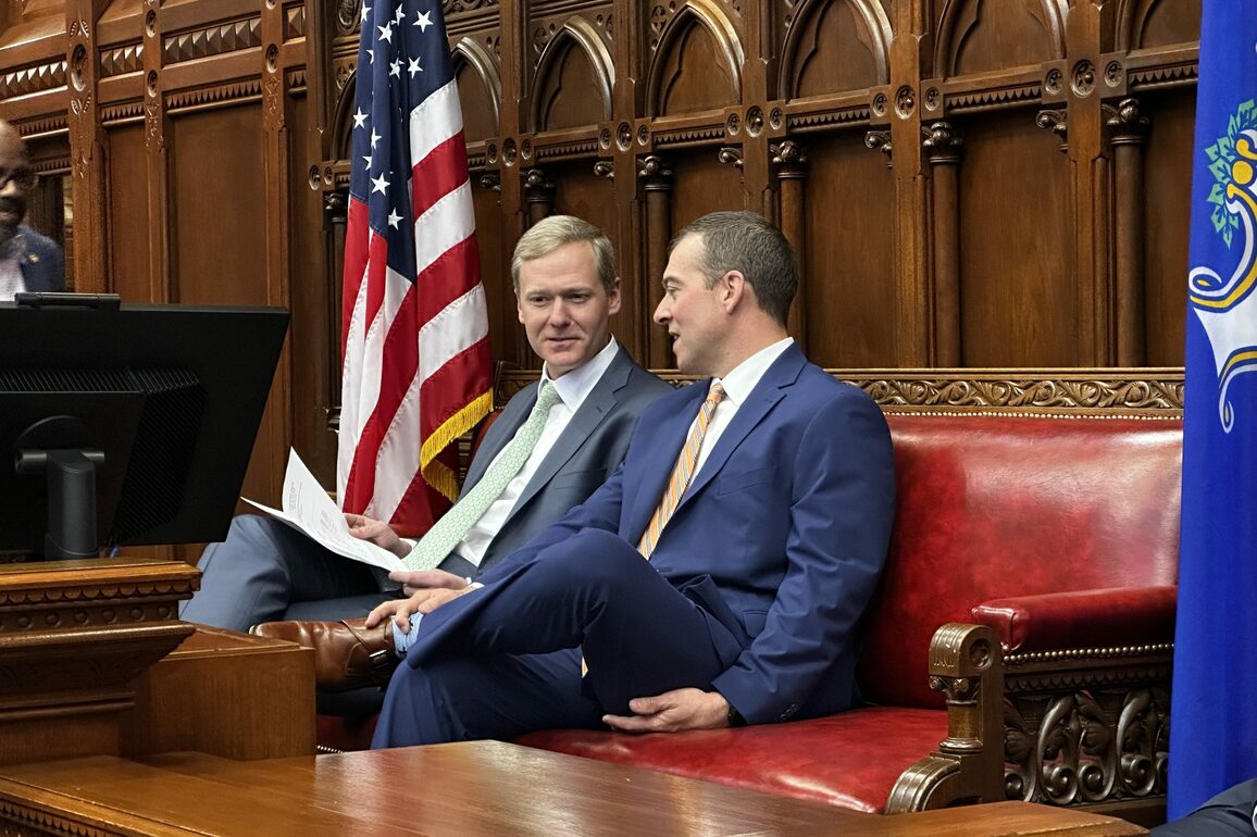 CT bill to clear path for lawsuits against gun industry passes House