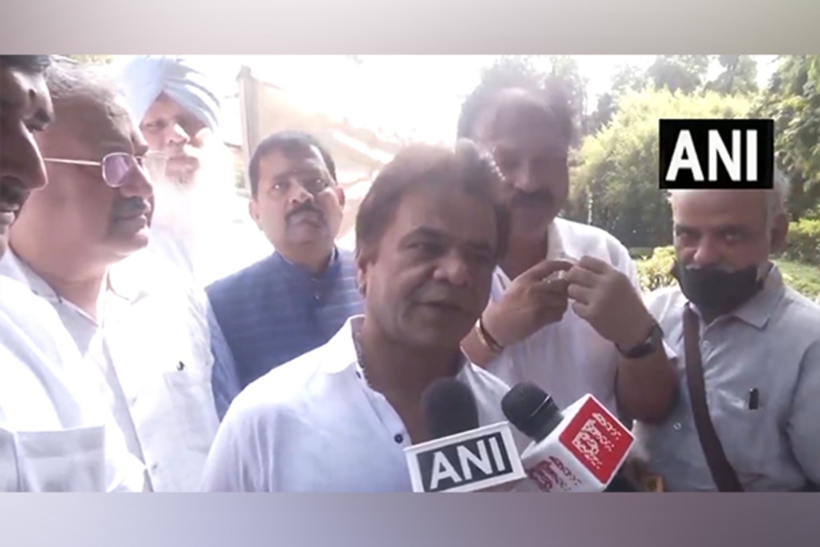 "I bow to him": Rajpal Yadav pays tribute to former Finance Minister Arun Jaitley on his death anniversary