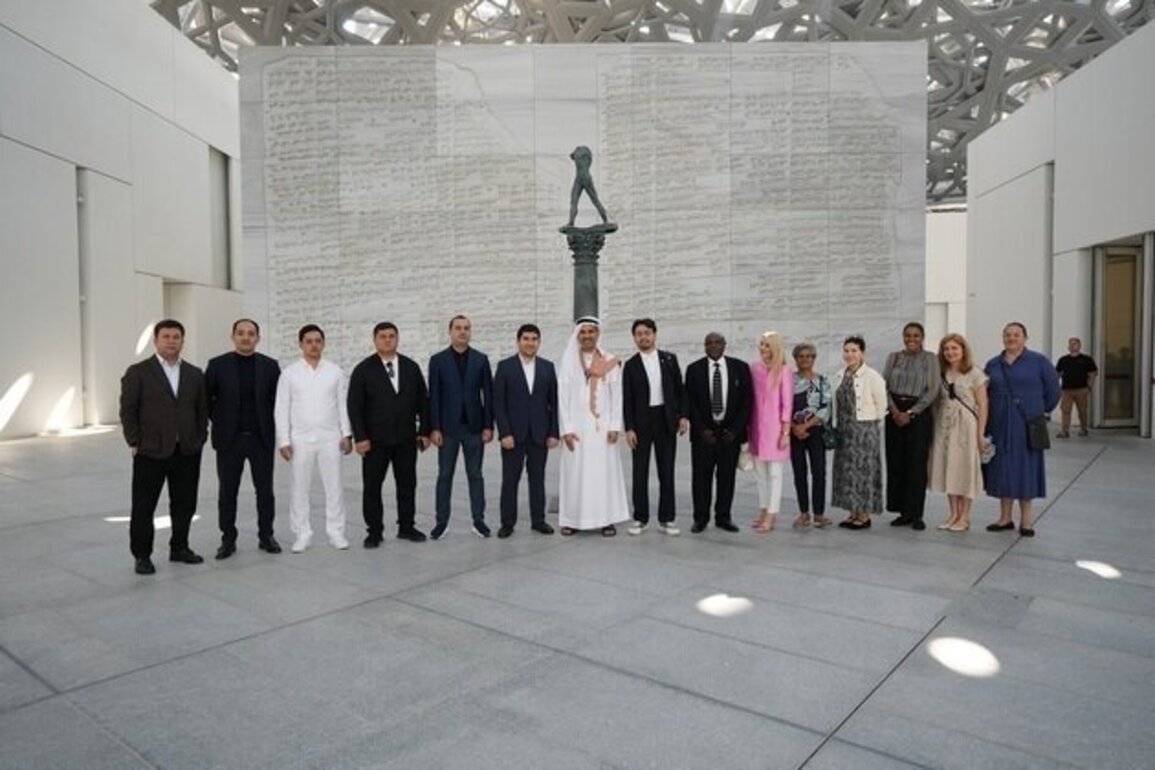 16 global tourism leaders discover UAE's pioneering tourism