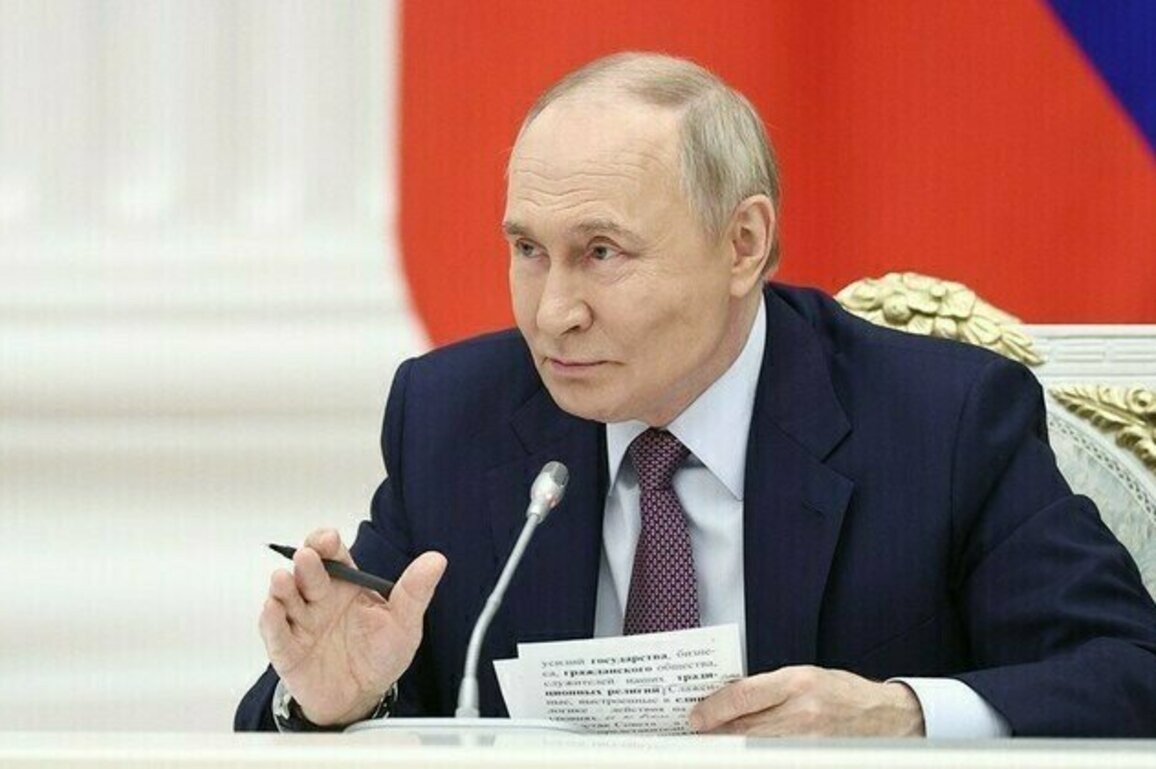 Russia opposes migrants replacing native population  Putin 