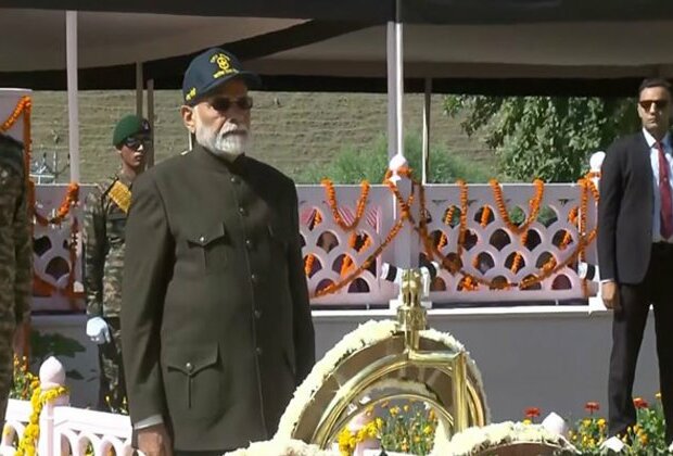 PM Modi pays tribute to bravehearts on Kargil Vijay Diwas in Drass