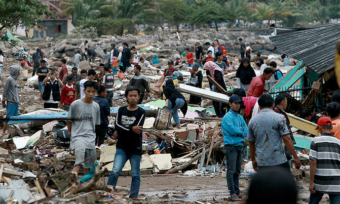 Volcano-triggered tsunami kills over 200 Volcano-triggered tsunami kills over 200