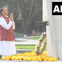CM Devendra Fadnavis pays tribute to martyrs of the Samyukta Maharashtra Movement on 65th State Foundation Day
