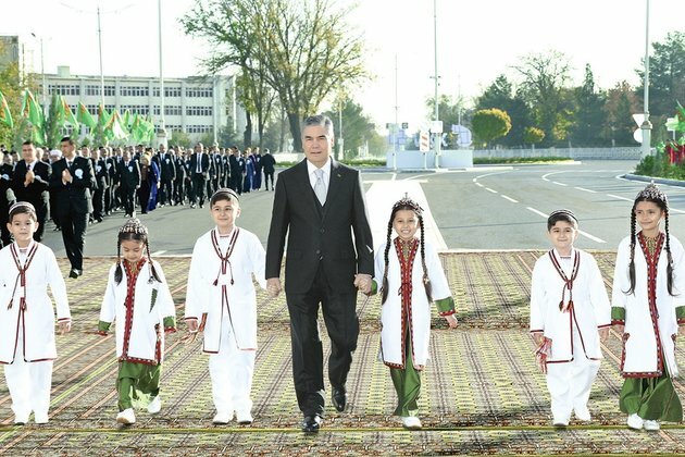 Turkmenistan: The dammed united