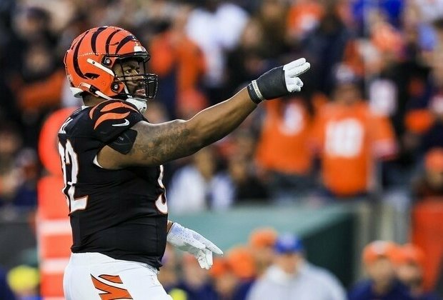 Reports: Bengals re-sign DT B.J. Hill to $33M contract