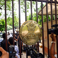 Delhi HC upholds right of hospitals, commercial complexes to charge parking fees