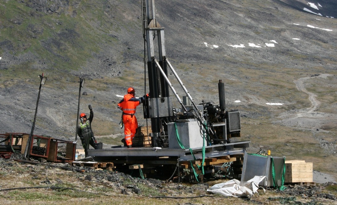 Drilling at Kvanefjeld