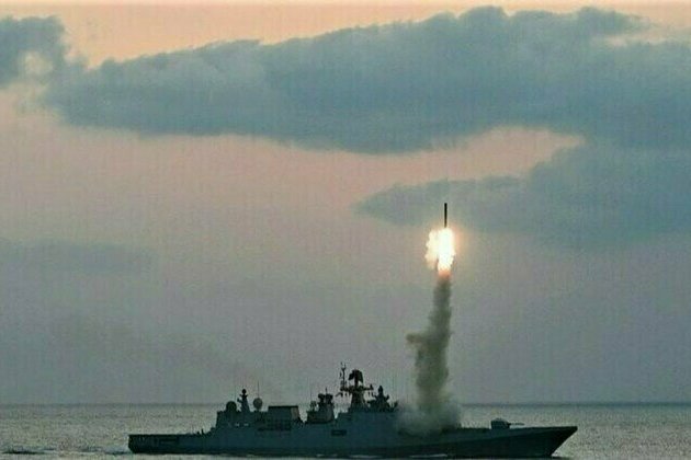 Indian Navy conducts drills amid standoff with Pakistan