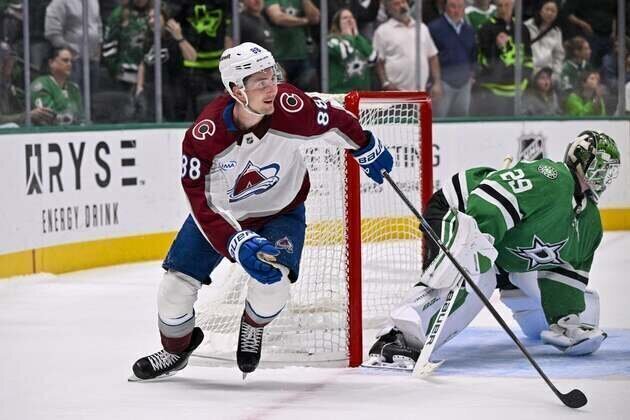 Nazem Kadri, Avalanche take aim at Wild