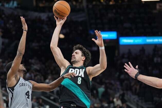 Trail Blazers see opportunity to make move, starting with Jazz game