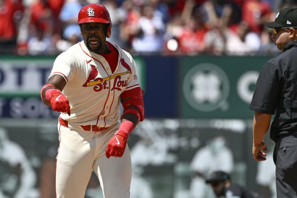 Jordan Walker's RBIs seize the lead twice in late innings as Cardinals outlast Arizona, 6-5