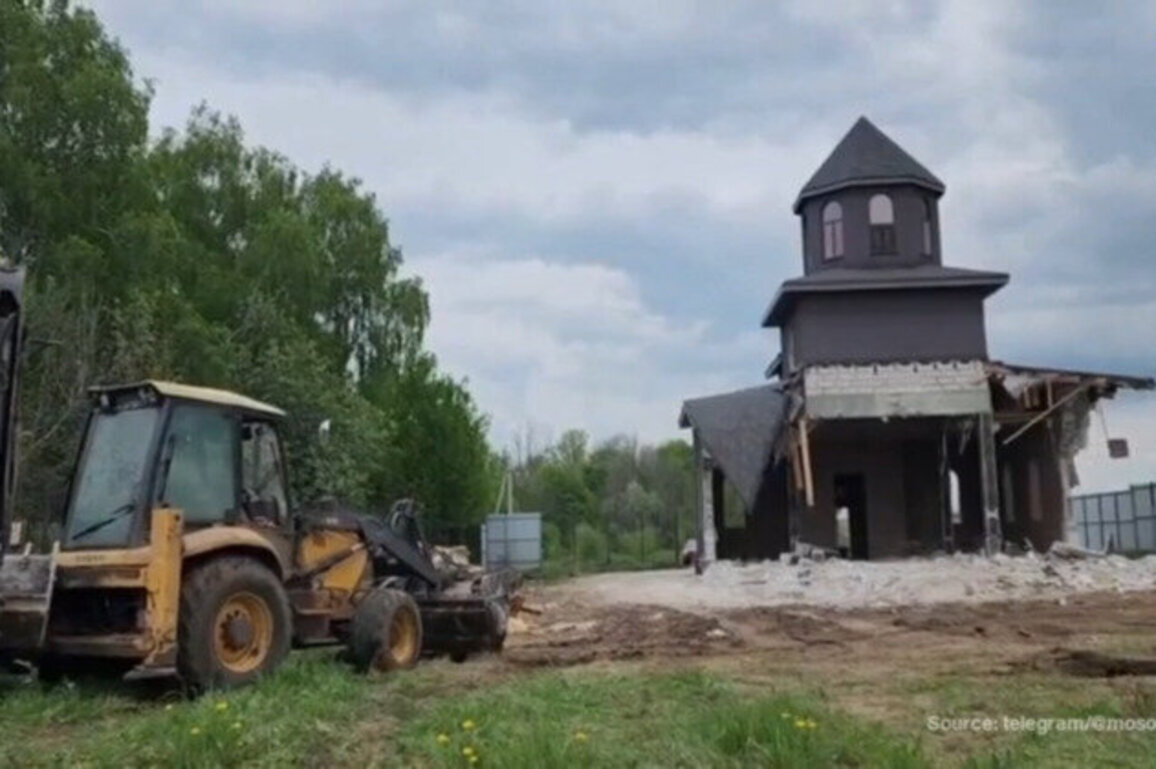 Satanic Temple torn down near Moscow 