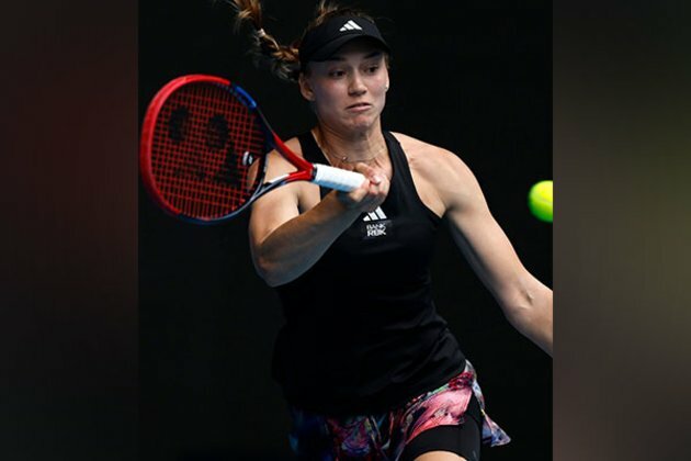 Australian Open: Rybakina breezes past Ostapenko to qualify for semis