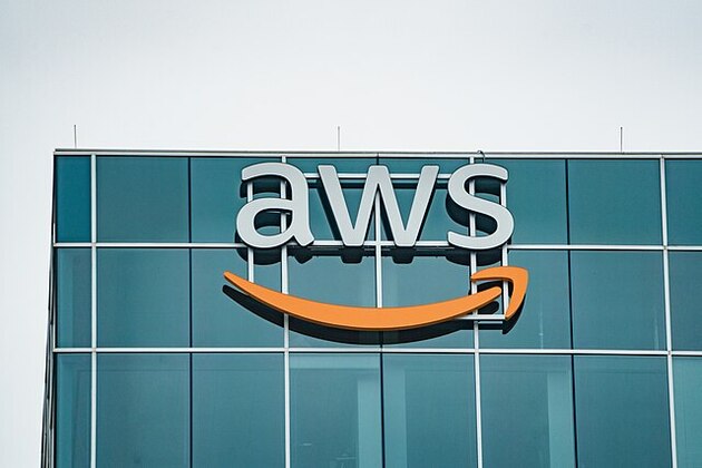 Global tech disruption as Amazon Web Services goes down
