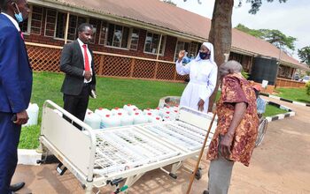 Bannange twetaaga obuyambi - Abalabirira bakateeyamba