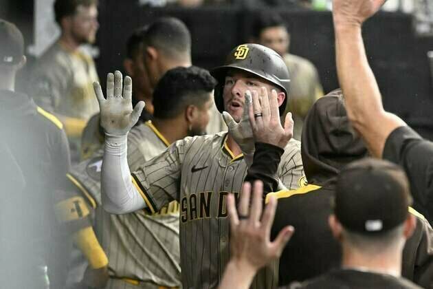 Ryan O Hearn's double helps Padres rally past White Sox