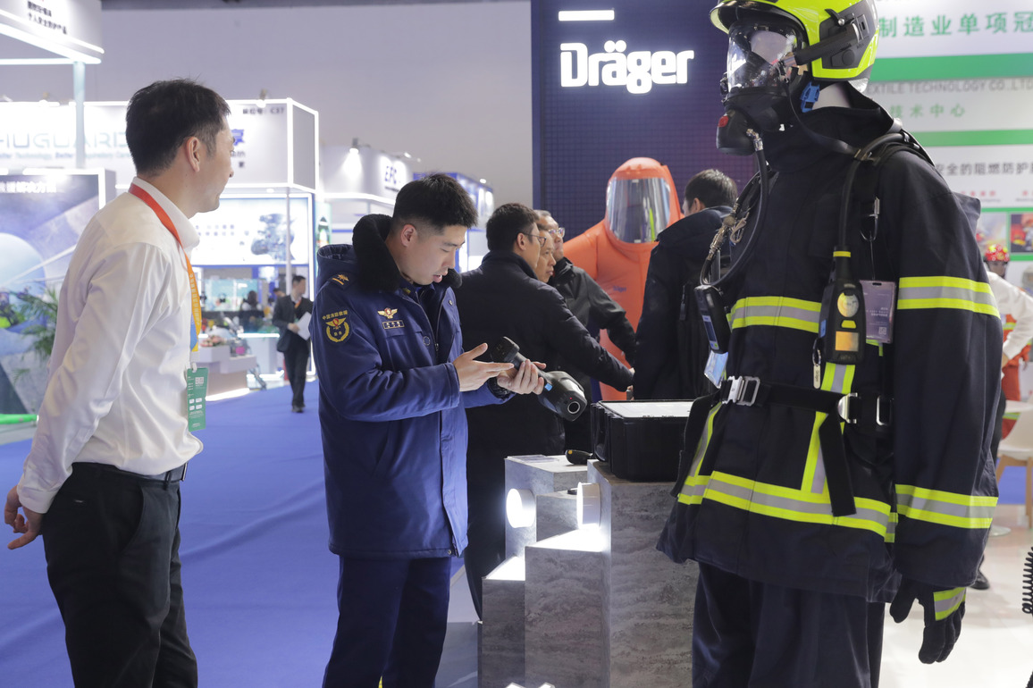 CHINA-BEIJING-EMERGENCY MANAGEMENT-EXHIBITION-OPENING (CN)