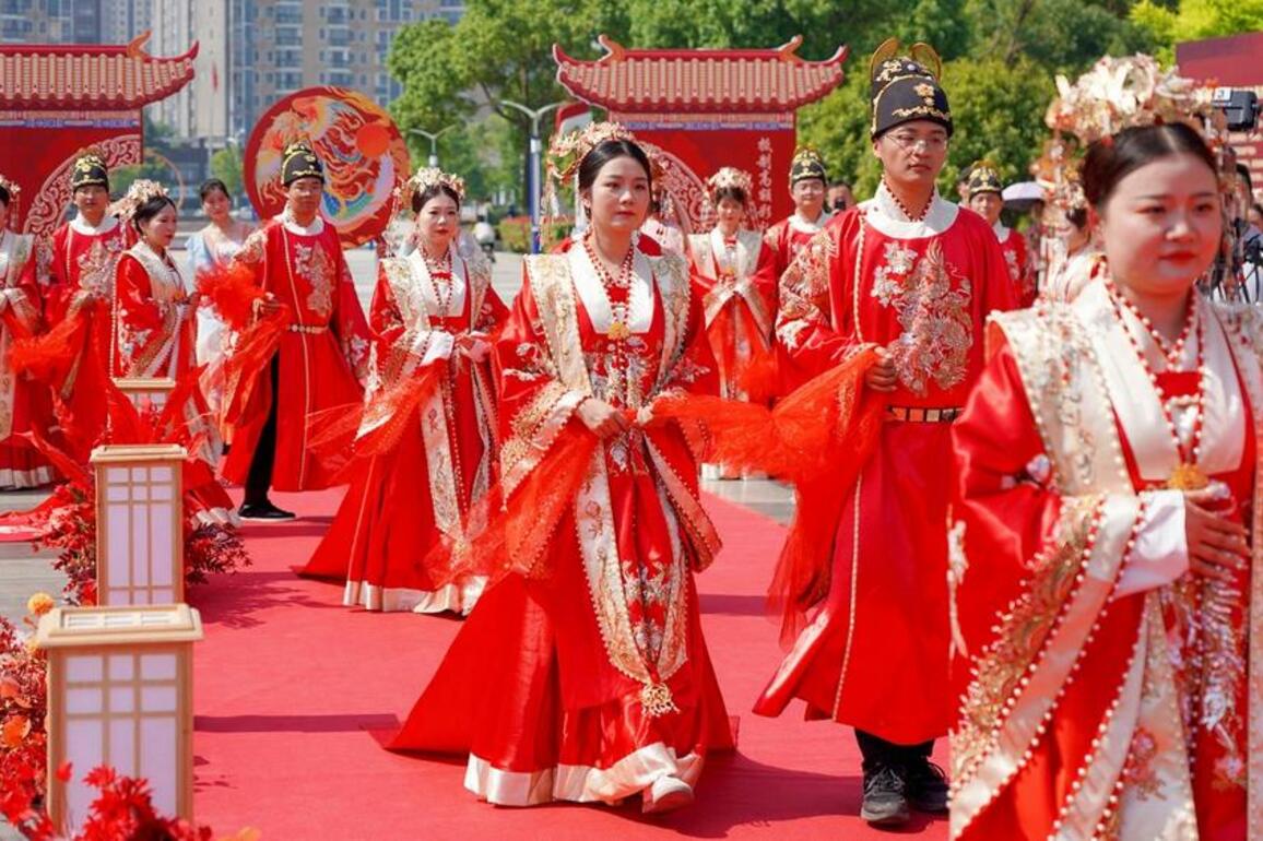 Update: China eases marriage registration with new rules