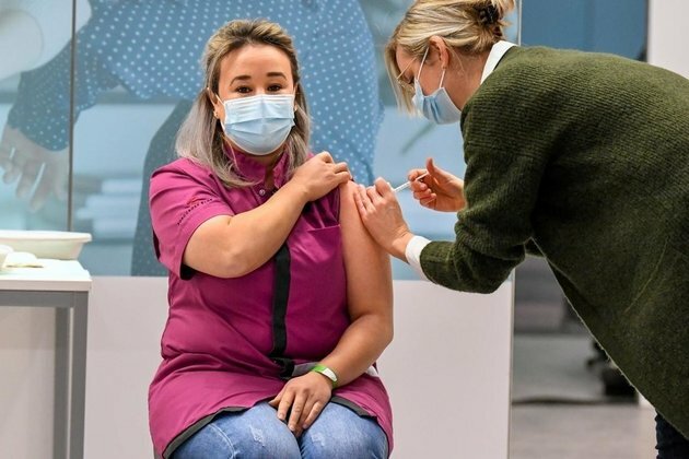 Netherlands begins Covid-19 vaccinations, well after other EU nations