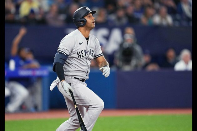 O's put Cedric Mullins on IL, sign Aaron Hicks