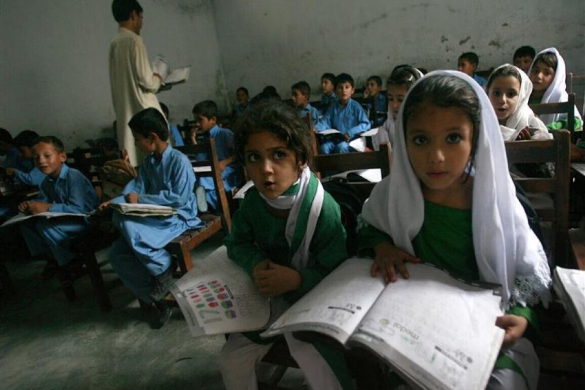 Over 26 million Pakistani children out of school despite improvements in infrastructure