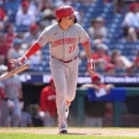 Reds aim for consistency in series opener vs. Cardinals