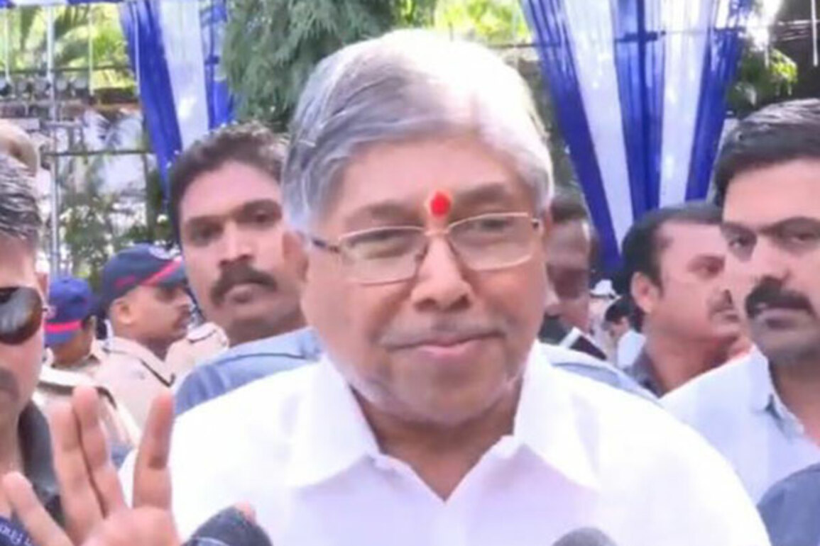 BJP's Chandrakant Patil hits out at Sanjay Raut for criticising Amit Shah