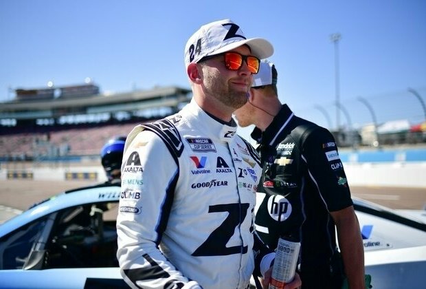 William Byron edges Joey Logano for pole at Phoenix