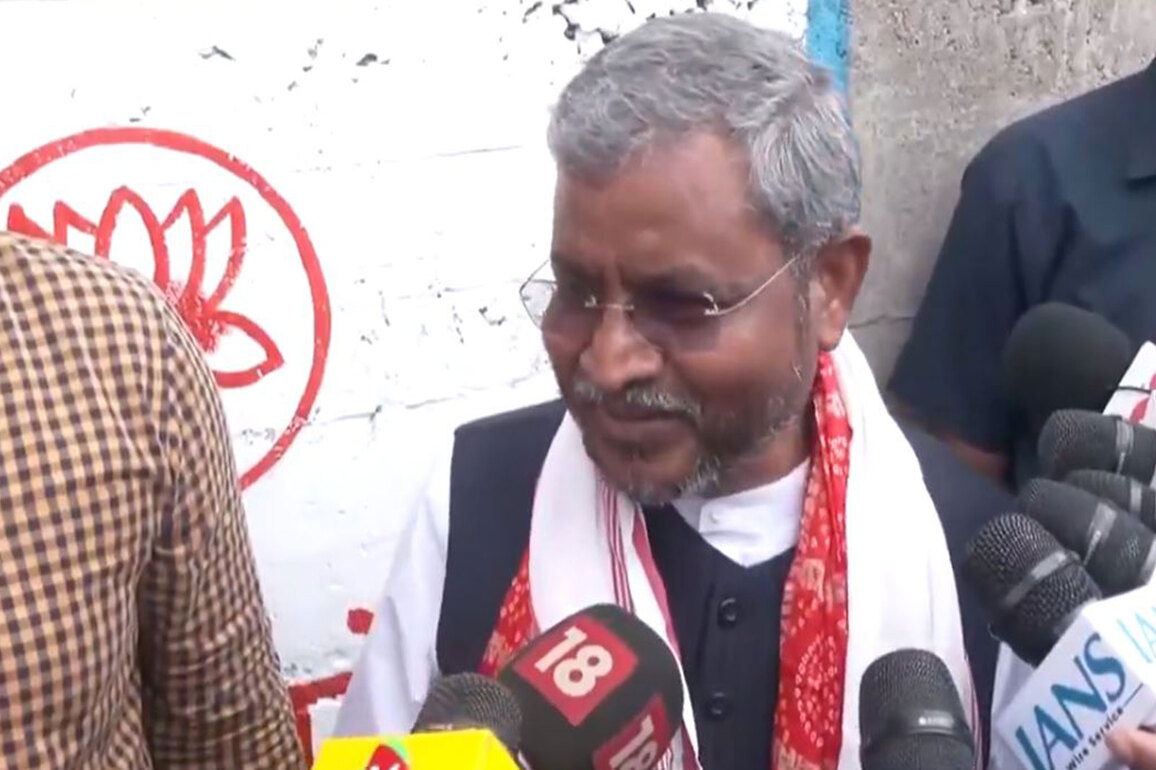 "No democracy left in Bengal, TMC has destroyed it": Babulal Marandi