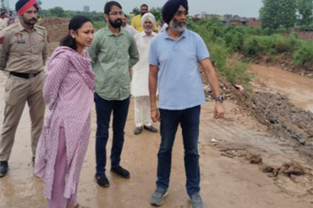 Punjab: S.A.S. Nagar DC directs swift post-flood relief measures in district