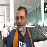 "Whether Siddaramaiah is patriot or a traitor...": BJP MP Nishikant Dubey attacks Karnataka CM
