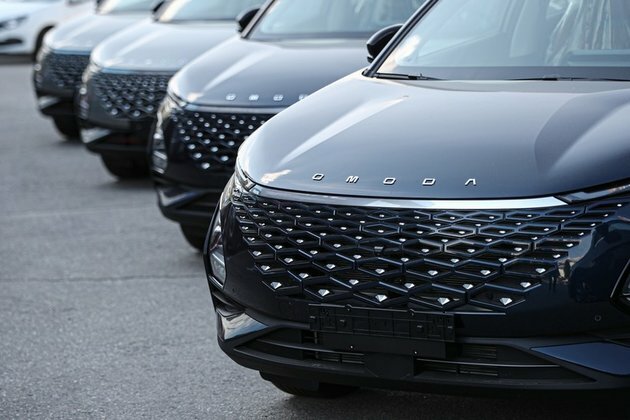Russians spent record amount on cars in 2024 data