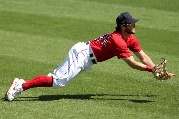 Spring training roundup: Sano homers in front of native Dominicans