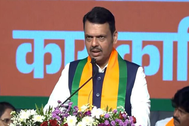 Maharashtra Govt grants 1-year relief on loose edible oil sales; CM Fadnavis sets joint FDA-trader panel