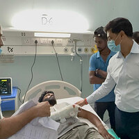 Shiv Sena MP Shrikant Shinde meets people injured in accident between Diva-Mumbra railway station