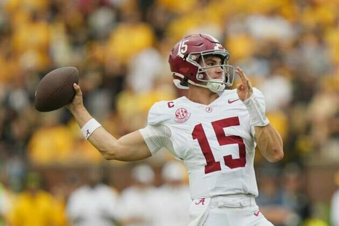 No. 6 Alabama clashes with No. 11 Tennessee, seeking sixth straight win